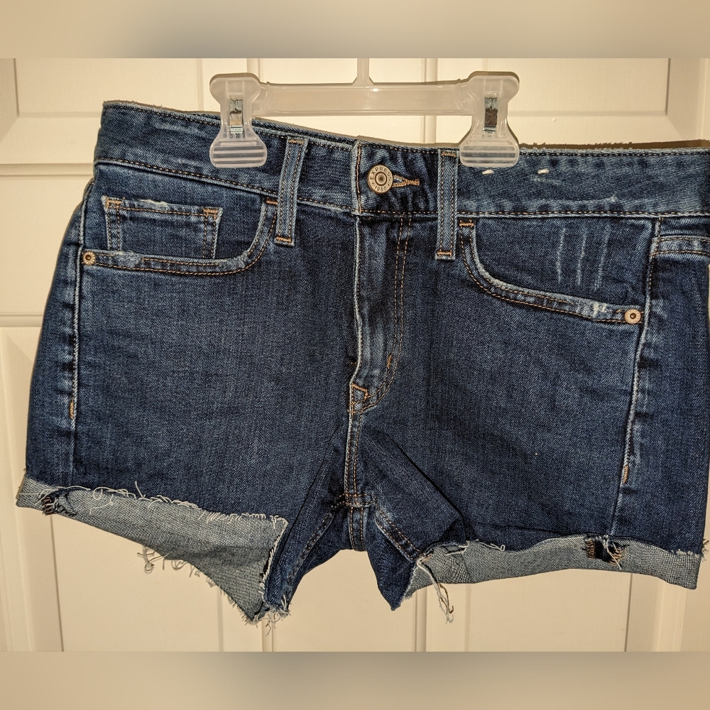 Express | dark washed shortie mid rise jeans women’s size 6